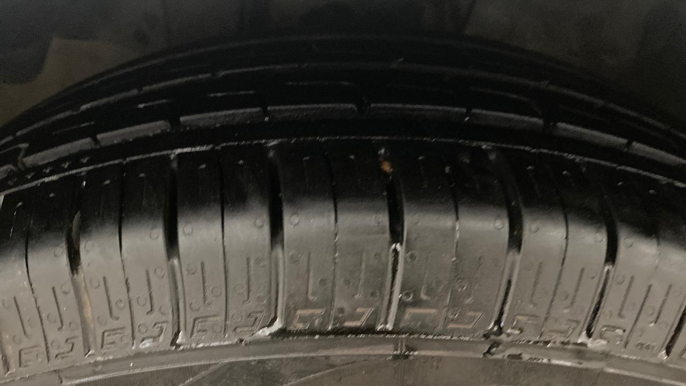 2018 Honda City 1.5L I-VTEC SV, Petrol, Manual, 1,20,926 km, Left Front Tyre Tread