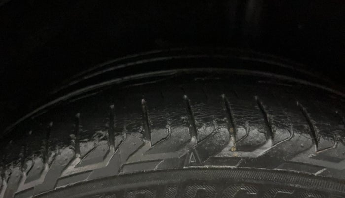 2018 Ford Ecosport TITANIUM + 1.5L PETROL AT, Petrol, Automatic, 82,860 km, Left Rear Tyre Tread