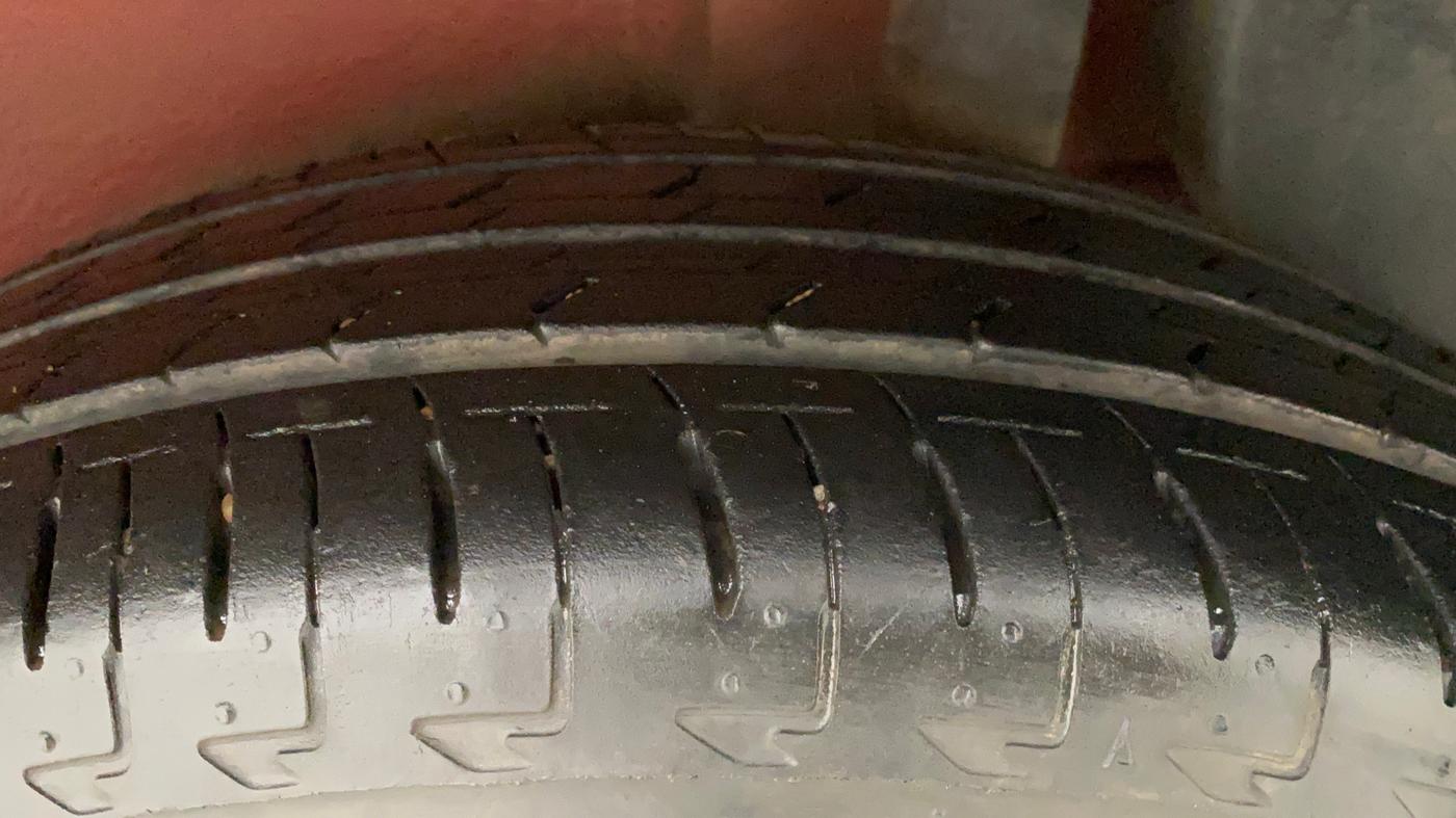 2017 Maruti IGNIS DELTA 1.2, Petrol, Manual, 25,353 km, Left Rear Tyre Tread