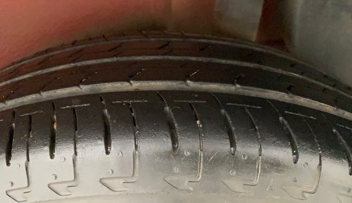 2017 Maruti IGNIS DELTA 1.2, Petrol, Manual, 25,353 km, Left Rear Tyre Tread