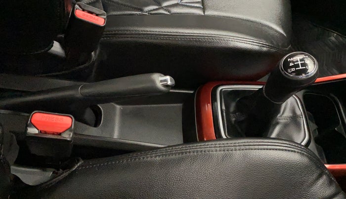 2017 Maruti IGNIS DELTA 1.2, Petrol, Manual, 25,353 km, Gear Lever