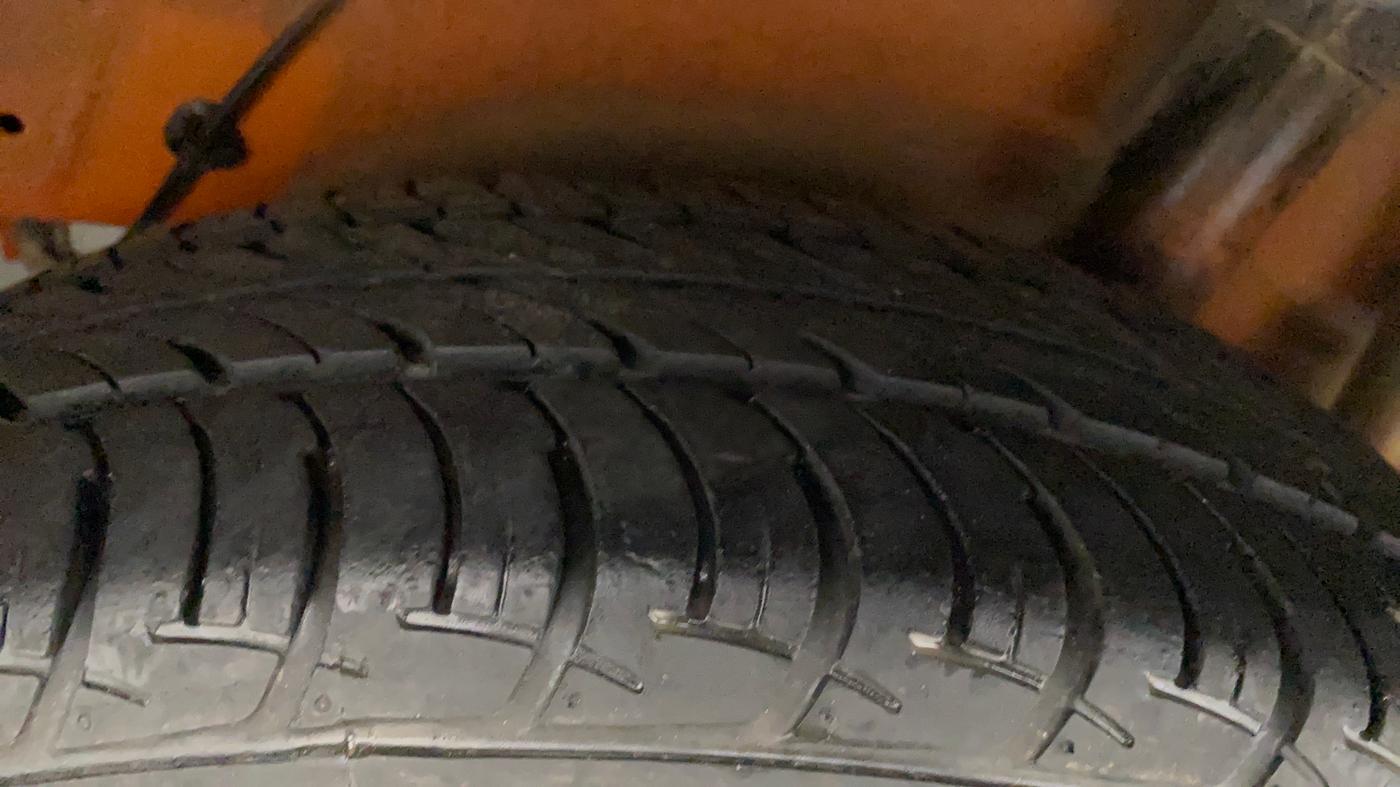 2017 Maruti Celerio X ZXI (O) AMT, Petrol, Automatic, 15,868 km, Left Rear Tyre Tread