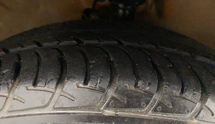 2017 Maruti Celerio X ZXI (O) AMT, Petrol, Automatic, 15,868 km, Right Front Tyre Tread