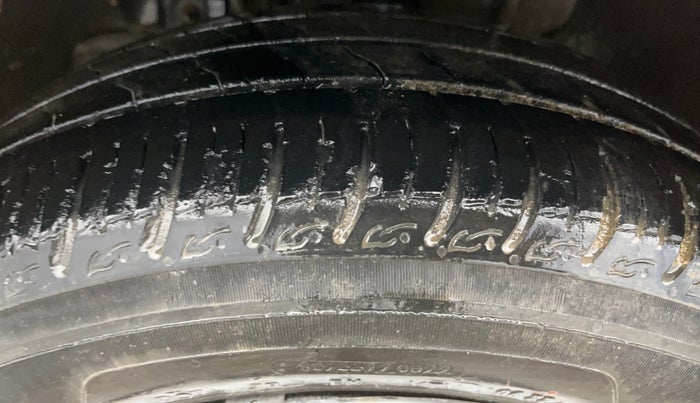 2017 Tata Tiago XT PETROL, Petrol, Manual, 69,285 km, Left Front Tyre Tread