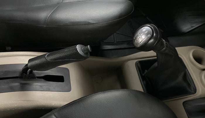 2015 Mahindra Thar CRDE 4X4 BS IV, Diesel, Manual, 50,588 km, Gear Lever