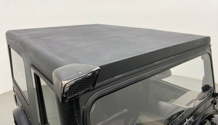 2015 Mahindra Thar CRDE 4X4 BS IV, Diesel, Manual, 50,588 km, Roof