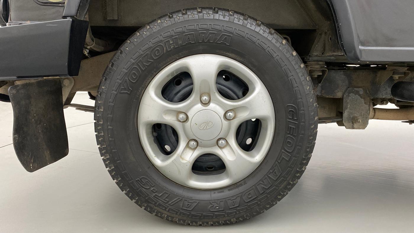 2015 Mahindra Thar CRDE 4X4 BS IV, Diesel, Manual, 50,588 km, Right Rear Wheel