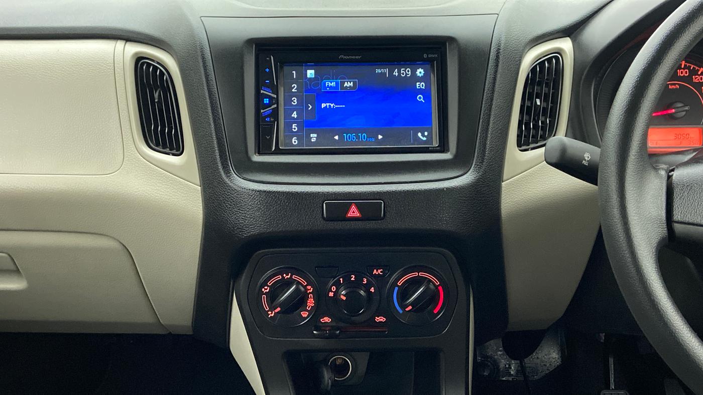 2022 Maruti New Wagon-R LXI 1.0 L, Petrol, Manual, 3,729 km, Air Conditioner