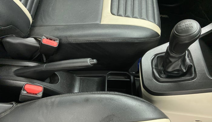2022 Maruti New Wagon-R LXI 1.0 L, Petrol, Manual, 3,729 km, Gear Lever