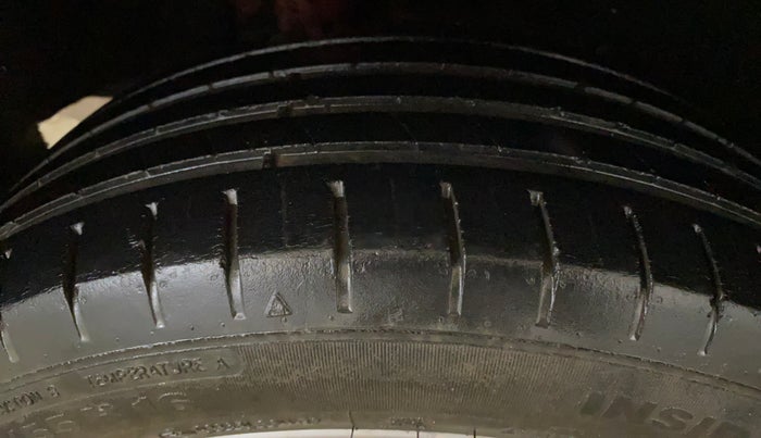 2018 Maruti Baleno ALPHA CVT PETROL 1.2, Petrol, Automatic, 71,679 km, Right Rear Tyre Tread