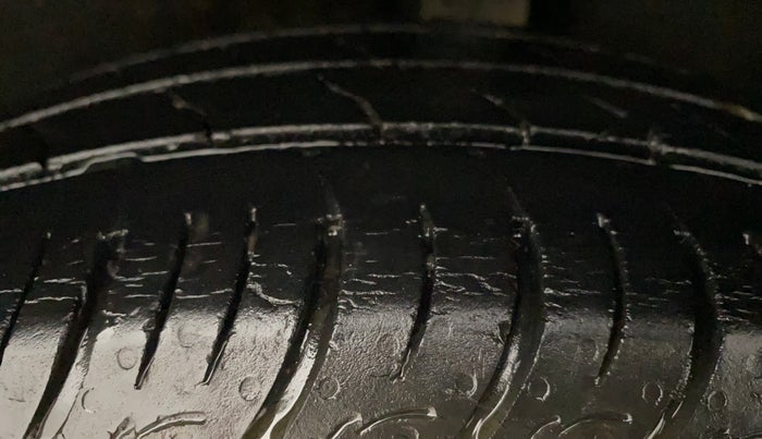 2020 Maruti Baleno DELTA PETROL 1.2, Petrol, Manual, 45,082 km, Left Rear Tyre Tread