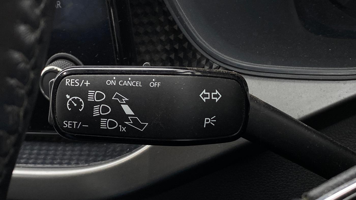 2022 Skoda KUSHAQ AMBITION 1.0L TSI AT, Petrol, Automatic, 36,528 km, Adaptive Cruise Control