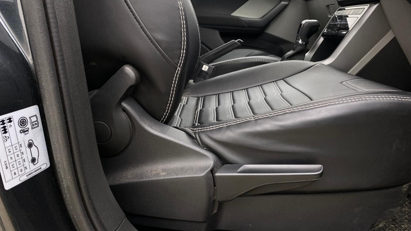 2022 Skoda KUSHAQ AMBITION 1.0L TSI AT, Petrol, Automatic, 36,528 km, Driver Side Adjustment Panel