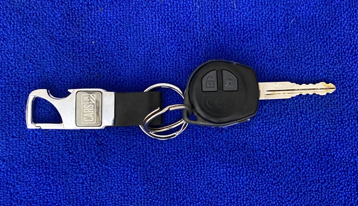 2015 Maruti Swift Dzire ZXI 1.2 BS IV, Petrol, Manual, 37,341 km, Key Close Up