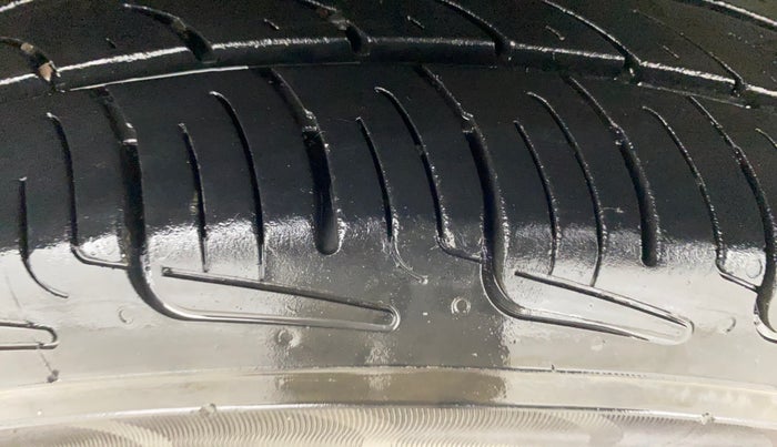 2020 Maruti New Wagon-R ZXI 1.2 AMT, Petrol, Automatic, 49,674 km, Right Rear Tyre Tread