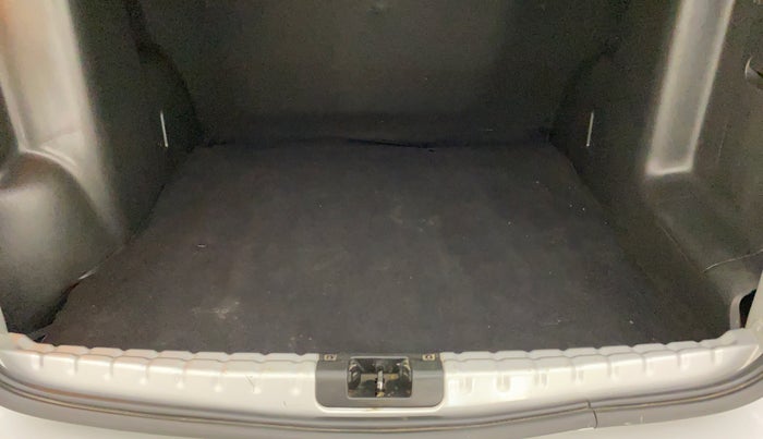 2016 Nissan Terrano XE 85 PS DEISEL, Diesel, Manual, 35,832 km, Boot Inside