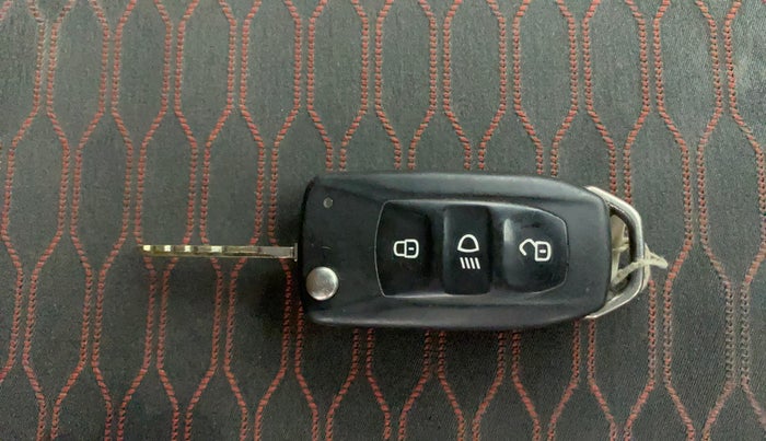 2019 Tata Tigor JTP petrol, Petrol, Manual, 79,347 km, Key Close Up