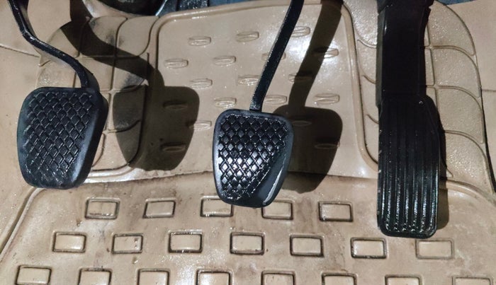 2015 Honda City 1.5L I-VTEC VX (O) MT, Petrol, Manual, 1,20,942 km, Pedals