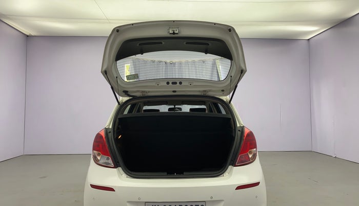 2013 Hyundai i20 MAGNA 1.4 CRDI, Diesel, Manual, 72,004 km, Boot Door Open