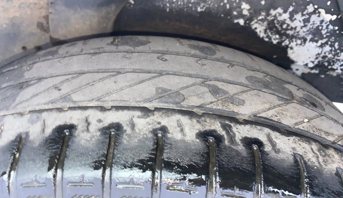 2013 Hyundai i20 MAGNA 1.4 CRDI, Diesel, Manual, 72,004 km, Left Rear Tyre Tread