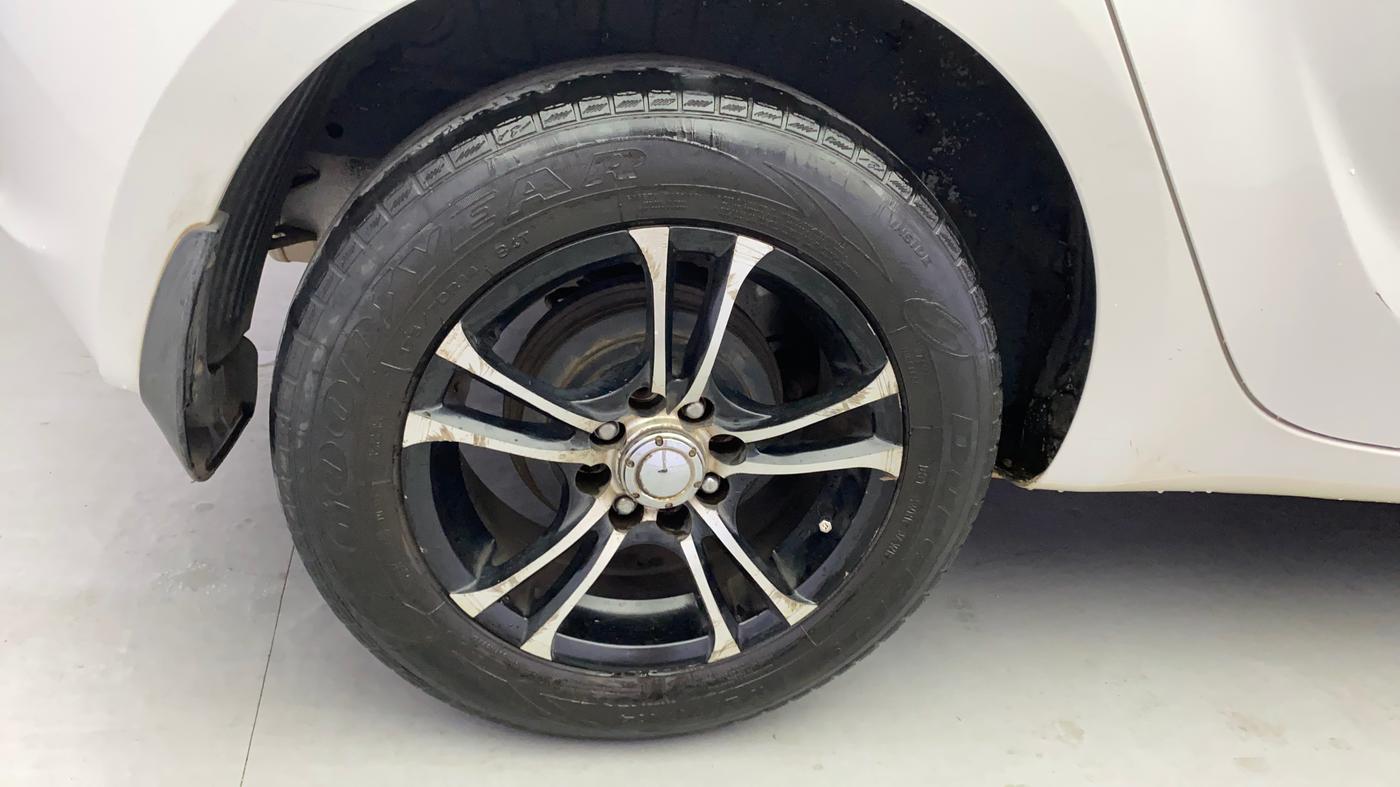 2013 Hyundai i20 MAGNA 1.4 CRDI, Diesel, Manual, 72,004 km, Right Rear Wheel