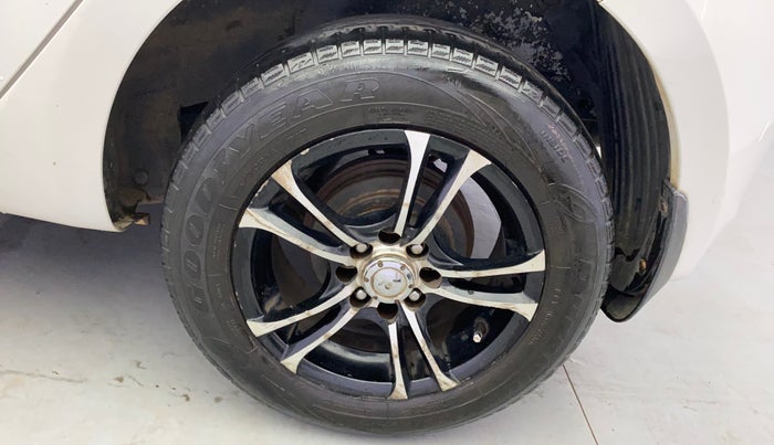 2013 Hyundai i20 MAGNA 1.4 CRDI, Diesel, Manual, 72,004 km, Left Rear Wheel