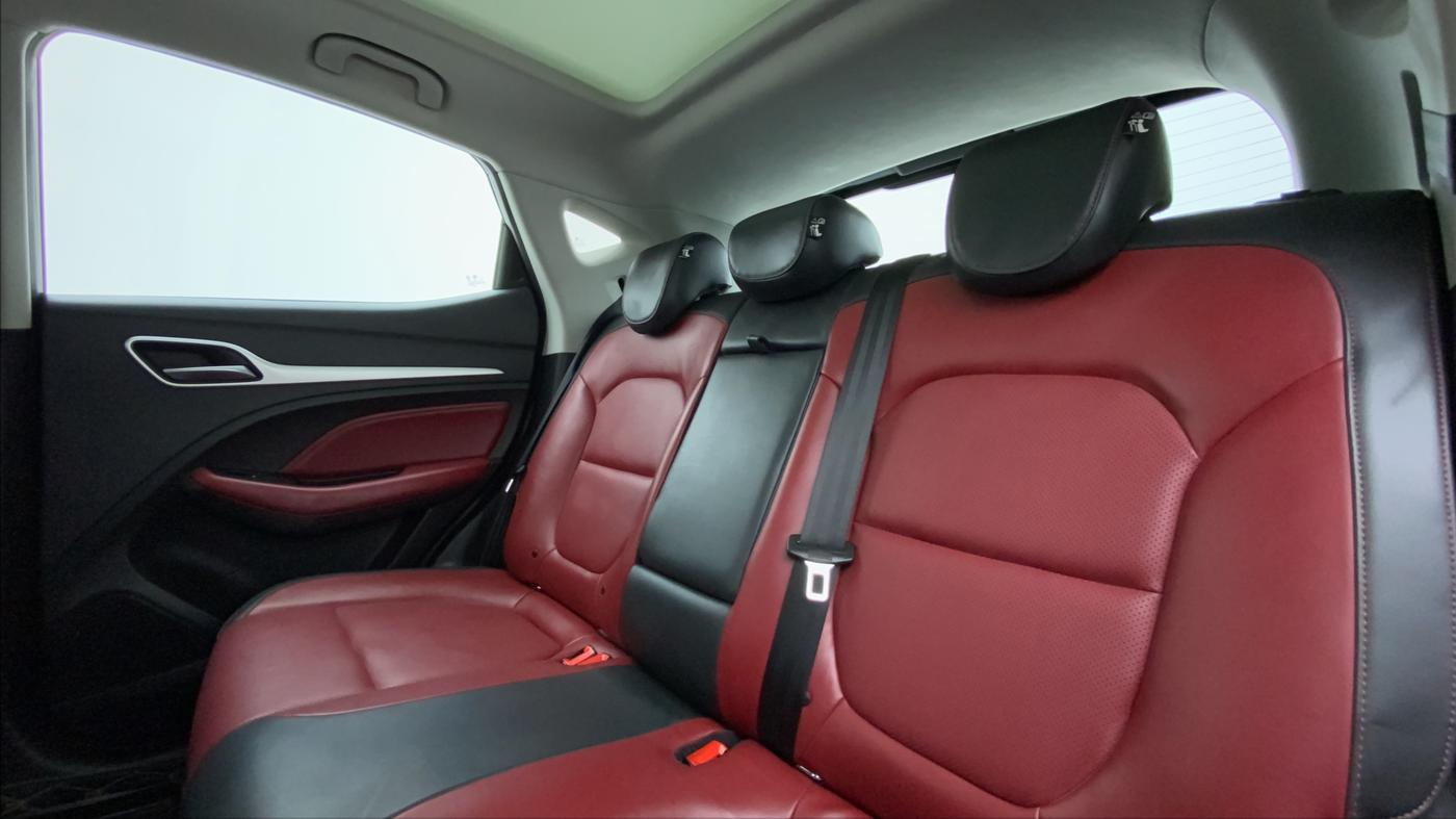 2022 MG ASTOR SAVVY 1.5 CVT S RED, Petrol, Automatic, 16,298 km, Right Side Rear Door Cabin