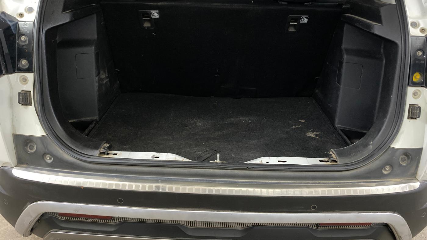 2023 Maruti BREZZA VXI SMART HYBRID, Petrol, Manual, 56,682 km, Boot Inside
