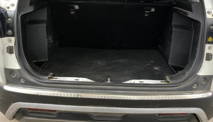 2023 Maruti BREZZA VXI SMART HYBRID, Petrol, Manual, 56,664 km, Boot Inside
