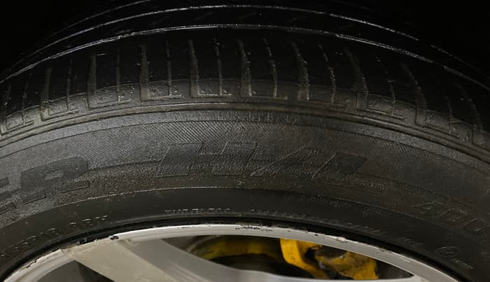 2023 Maruti BREZZA VXI SMART HYBRID, Petrol, Manual, 56,664 km, Right Front Tyre Tread