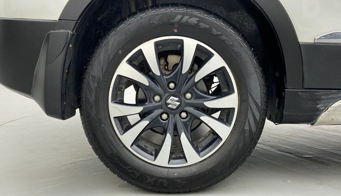 2017 Maruti S Cross ALPHA SHVS, Diesel, Manual, 40,429 km, Right Rear Wheel