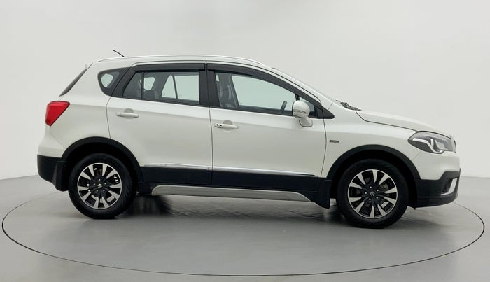 2017 Maruti S Cross ALPHA SHVS, Diesel, Manual, 40,429 km, Right Side View