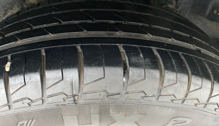 2017 Maruti S Cross ALPHA SHVS, Diesel, Manual, 40,429 km, Left Rear Tyre Tread