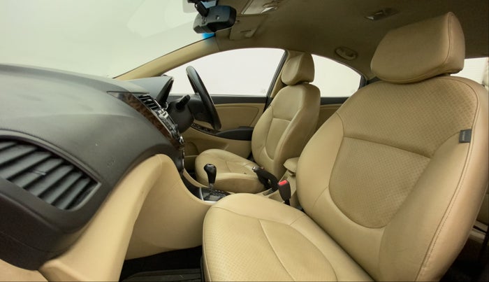 2011 Hyundai Verna FLUIDIC 1.6 VTVT SX OPT AT, Petrol, Automatic, 94,203 km, Right Side Front Door Cabin