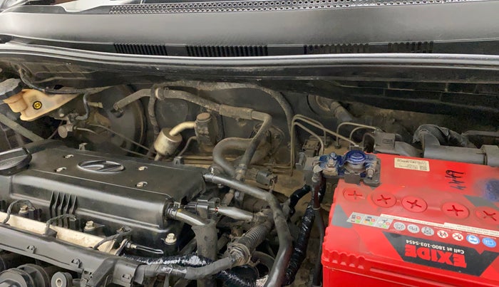 2011 Hyundai Verna FLUIDIC 1.6 VTVT SX OPT AT, Petrol, Automatic, 94,203 km, Firewall - Slight discoloration