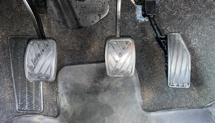 2022 Maruti Baleno ALPHA PETROL 1.2, Petrol, Manual, 53,661 km, Pedals