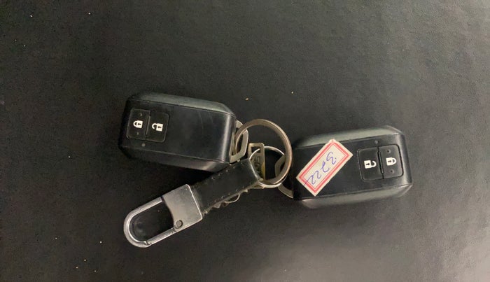 2022 Maruti Baleno ALPHA PETROL 1.2, Petrol, Manual, 53,661 km, Key Close Up