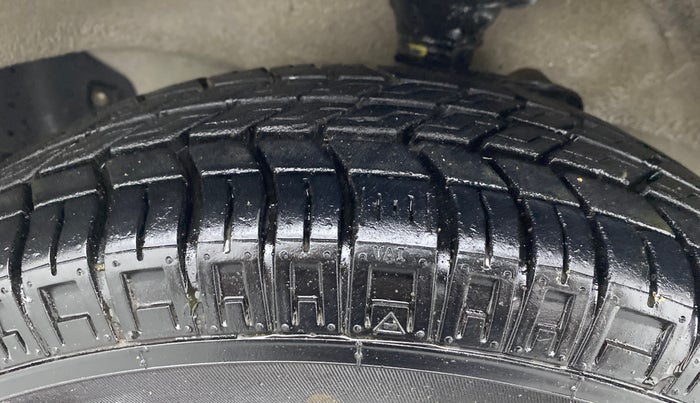 2020 Maruti Eeco 5 STR WITH A/C+HTR, Petrol, Manual, 6,643 km, Right Front Tyre Tread