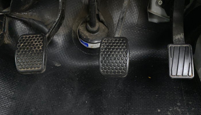 2020 Maruti Eeco 5 STR WITH A/C+HTR, Petrol, Manual, 6,643 km, Pedals