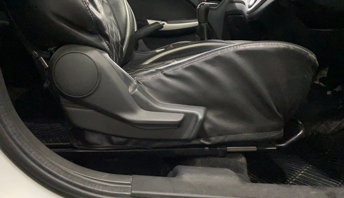 2017 Maruti Baleno DELTA DIESEL 1.3, Diesel, Manual, 40,858 km, Driver Side Adjustment Panel