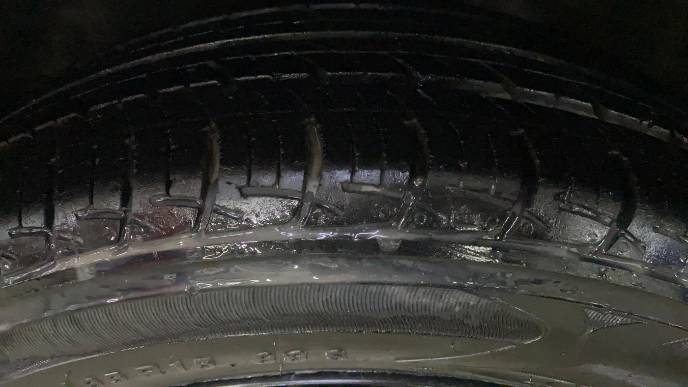 2017 Maruti Baleno DELTA DIESEL 1.3, Diesel, Manual, 40,991 km, Left Front Tyre Tread