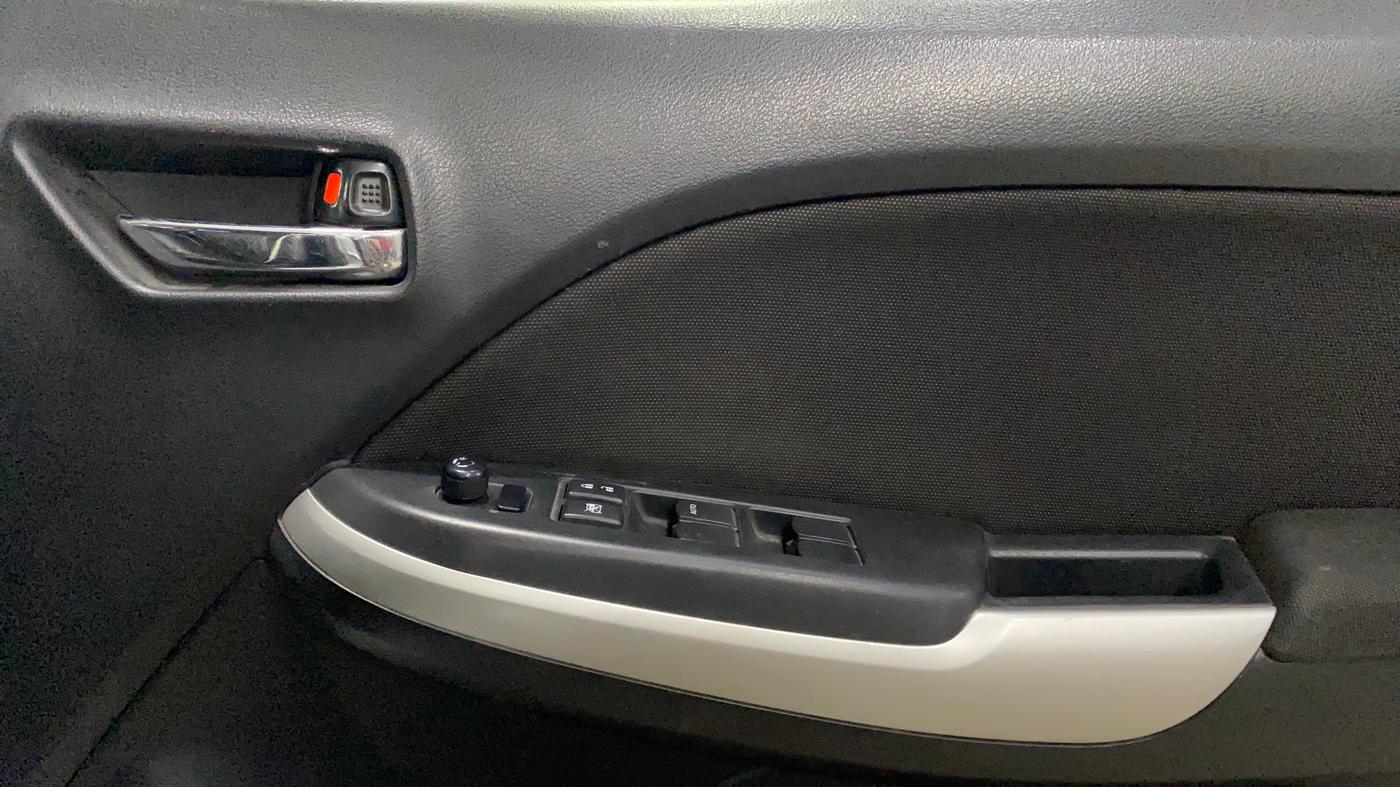2017 Maruti Baleno DELTA DIESEL 1.3, Diesel, Manual, 40,991 km, Driver Side Door Panels Control