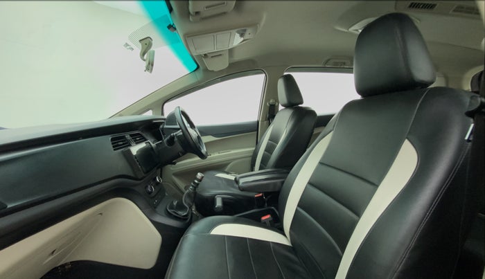 2018 Mahindra MARAZZO M2 8 STR, Diesel, Manual, 95,978 km, Right Side Front Door Cabin