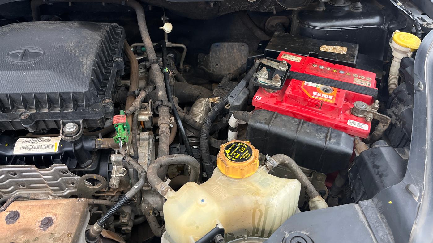 2019 Tata NEXON XMA PETROL, Petrol, Automatic, 54,604 km, Engine View - Left