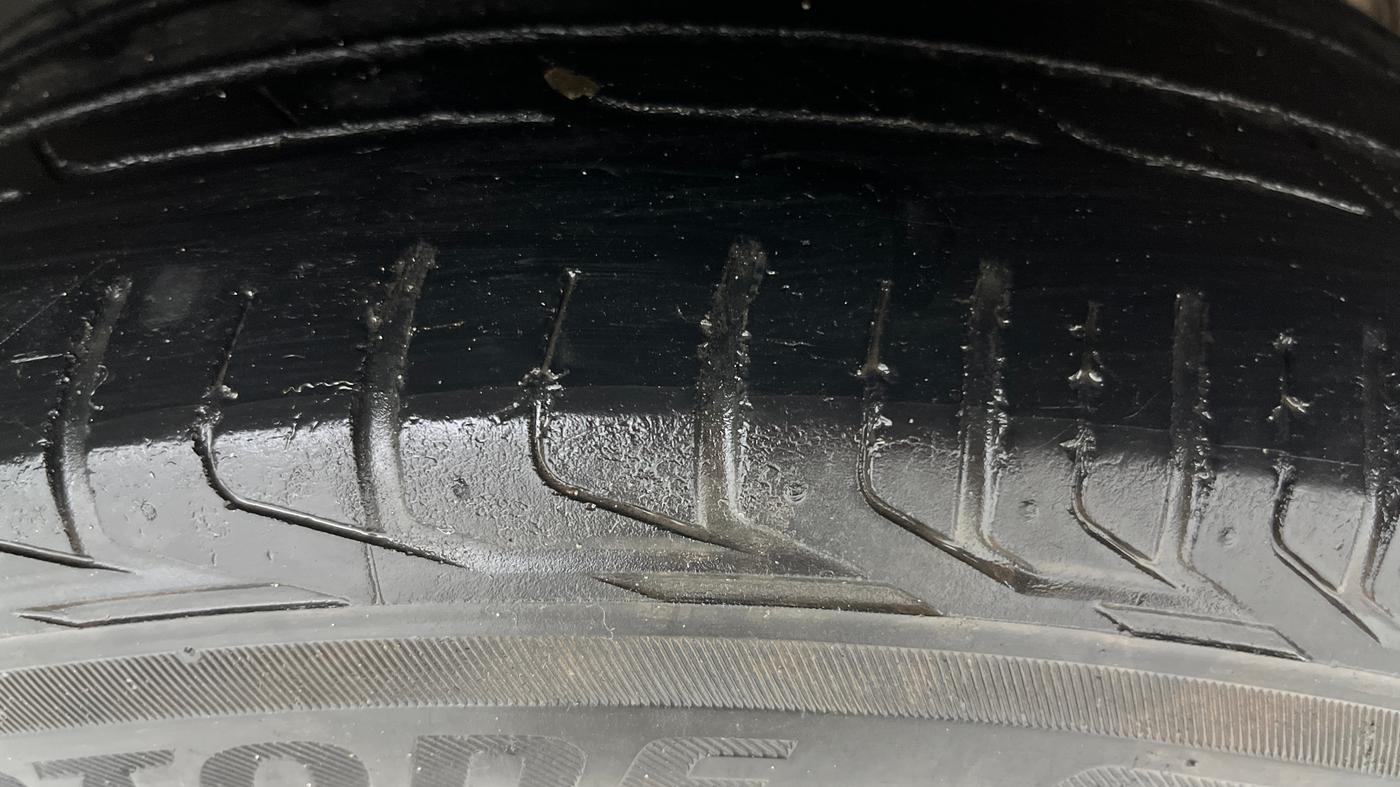 2019 Tata NEXON XMA PETROL, Petrol, Automatic, 54,604 km, Right Front Tyre Tread