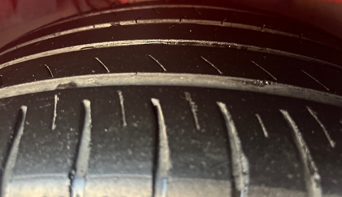 2017 Volkswagen Polo GT TDI, Diesel, Manual, 1,07,429 km, Right Front Tyre Tread