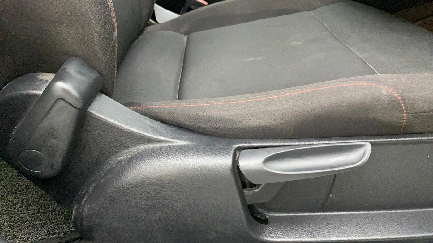 2021 Volkswagen Polo HIGHLINE PLUS 1.0L TSI, Petrol, Manual, 21,615 km, Driver Side Adjustment Panel