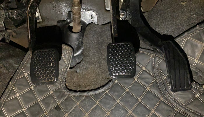 2017 Maruti Alto K10 LXI, CNG, Manual, 97,596 km, Pedals