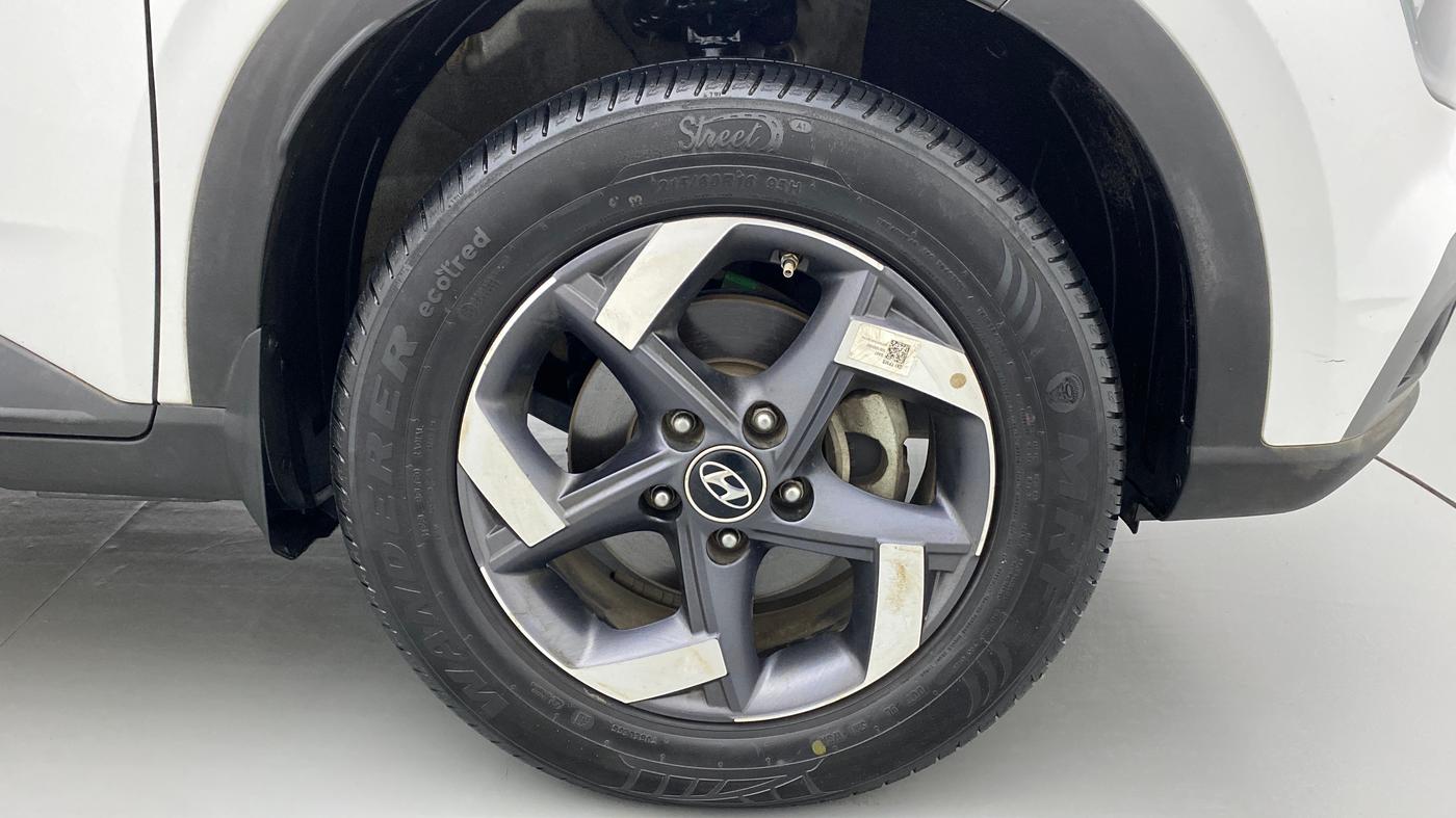2021 Hyundai VENUE SX PLUS 1.0 TURBO DCT, Petrol, Automatic, 22,131 km, Right Front Wheel