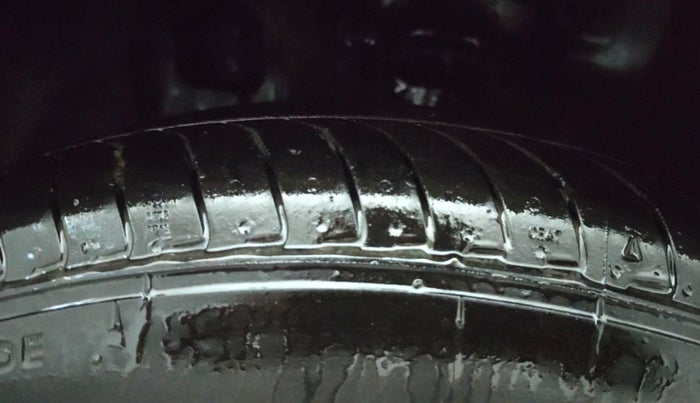 2022 Hyundai GRAND I10 NIOS ASTA 1.2 KAPPA VTVT CNG, CNG, Manual, 65,581 km, Left Front Tyre Tread